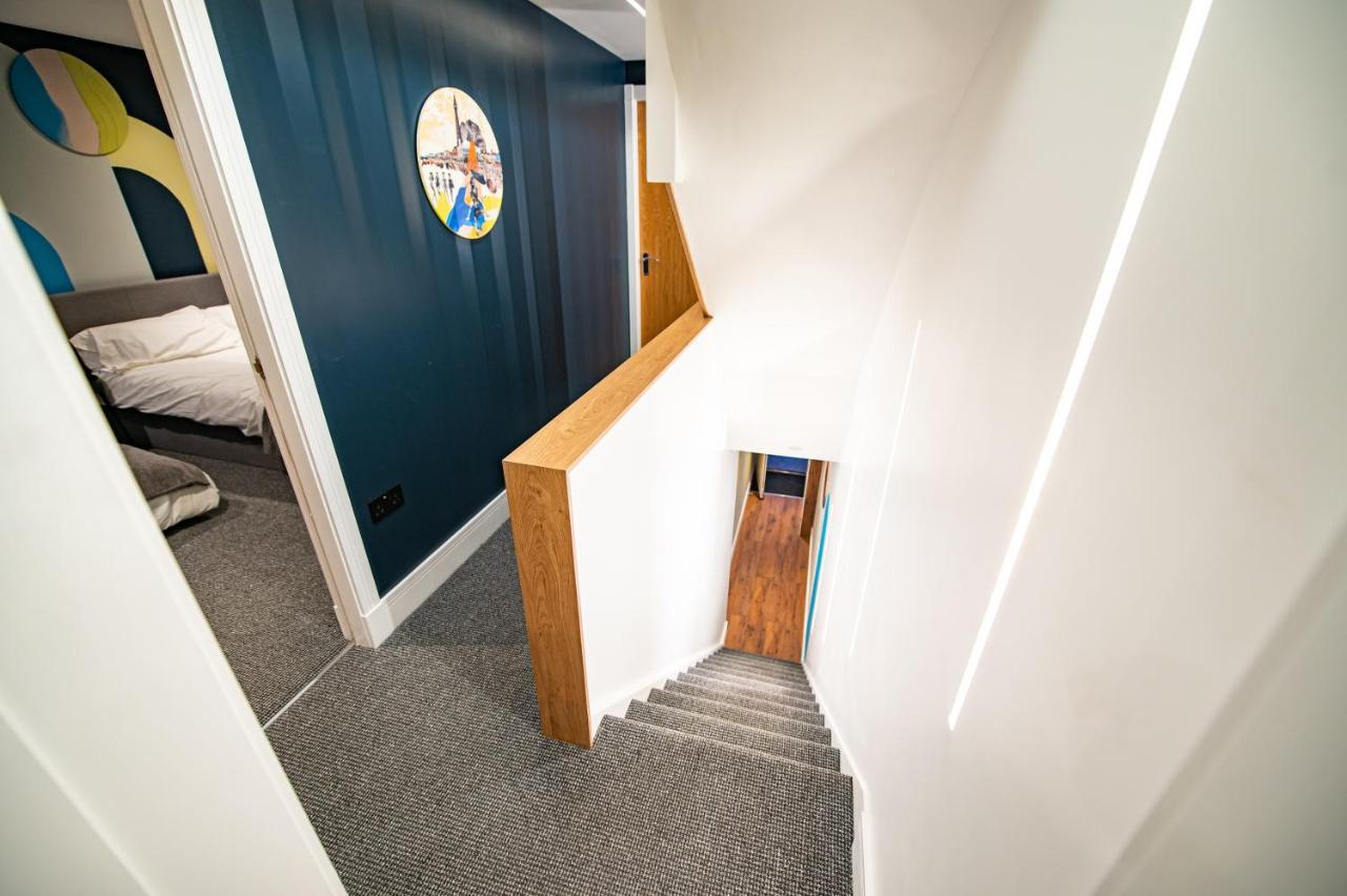 The Nest - Luxury 16 Person Apt W Jacuzzi & Parking ブラックプール エクステリア 写真
