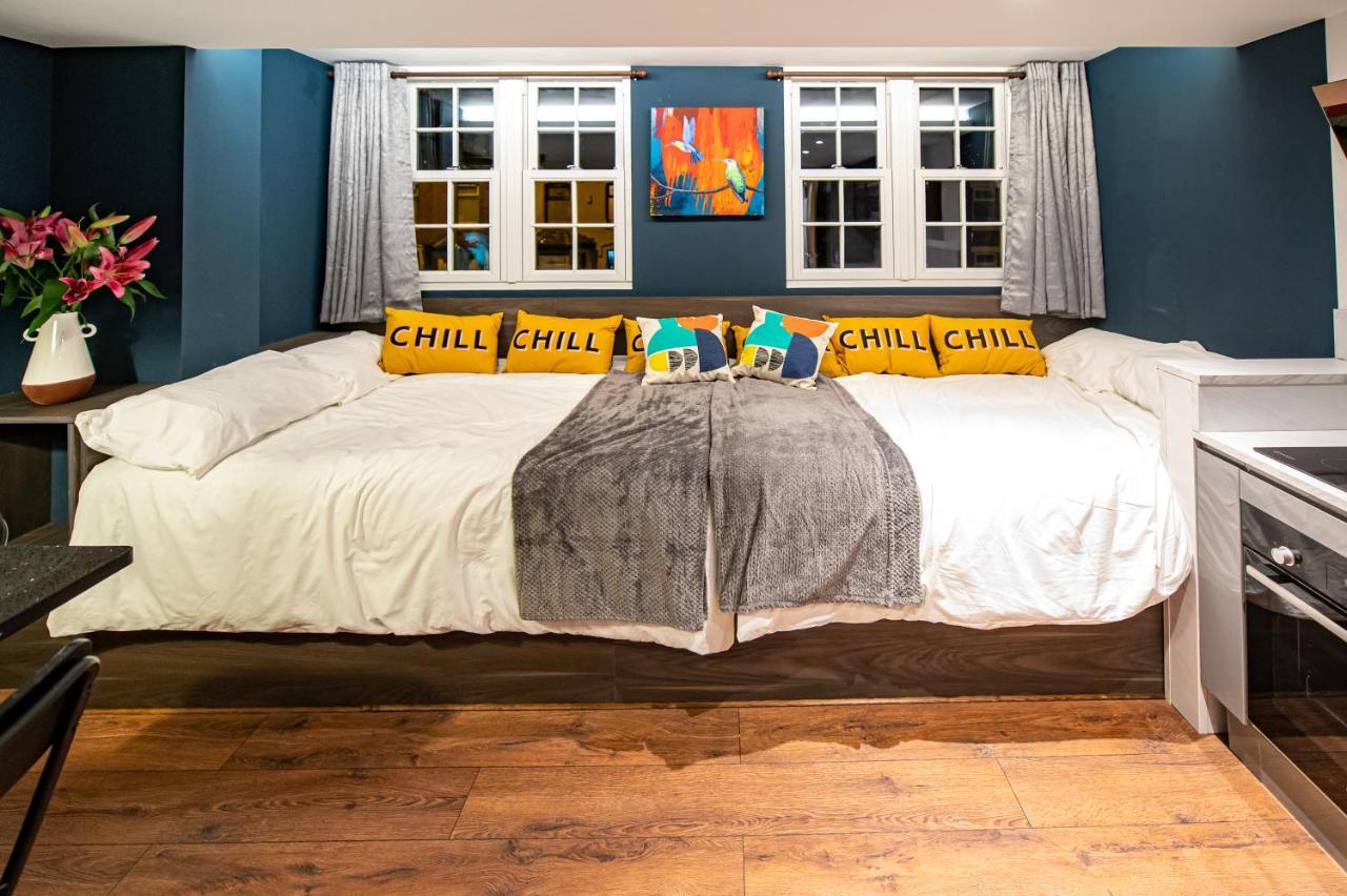 The Nest - Luxury 16 Person Apt W Jacuzzi & Parking ブラックプール エクステリア 写真