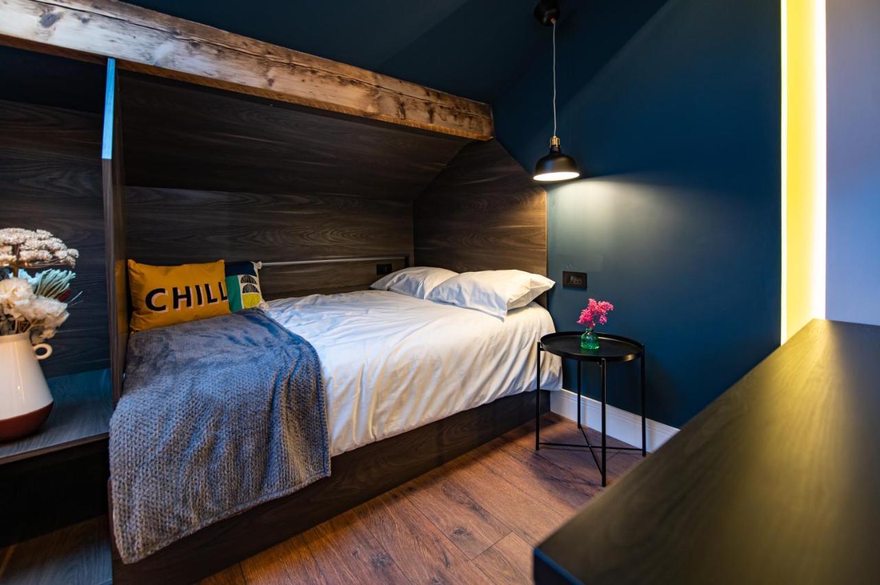 The Nest - Luxury 16 Person Apt W Jacuzzi & Parking ブラックプール エクステリア 写真