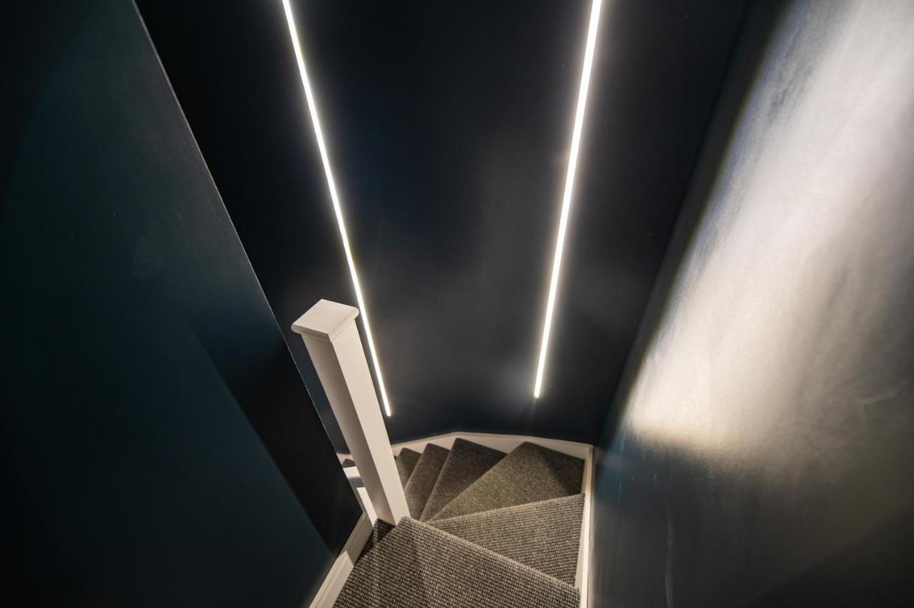 The Nest - Luxury 16 Person Apt W Jacuzzi & Parking ブラックプール エクステリア 写真